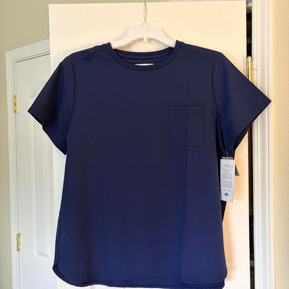 Unbranded Women's Navy and Blue T-shirt